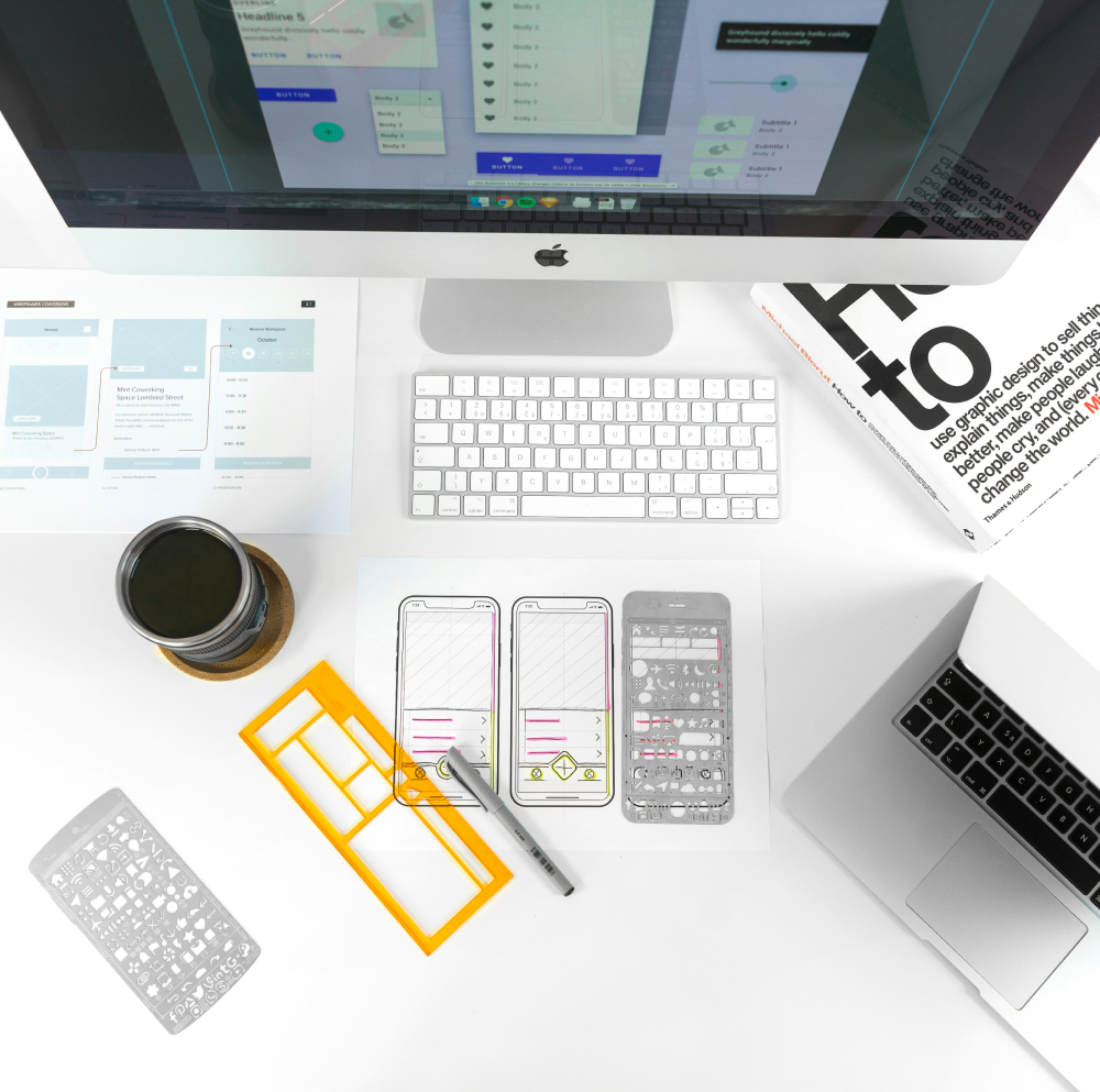 ux-store-jJT2r2n7lYA-unsplash 1 (1)
